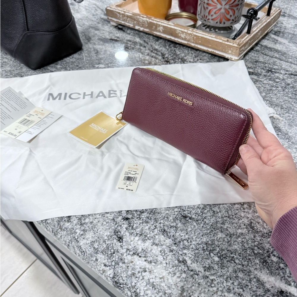 Michael Kors Burgundy Zip Wallet